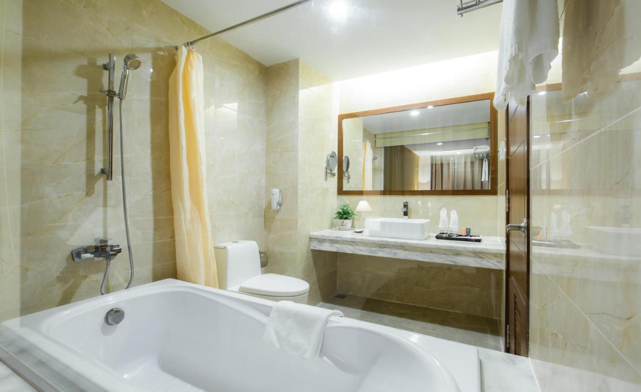 Muong Thanh Grand Nha Trang Hotel Exterior foto